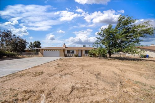 10686 Jamul Rd, Apple Valley, CA, 92308-8004 | Card Image