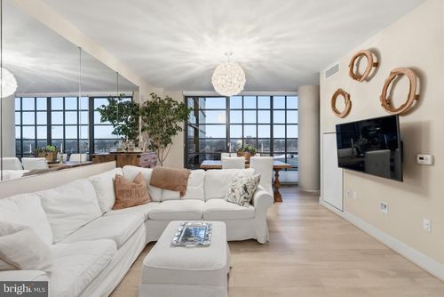 unit-403-45 Sutton Sq Sw, WASHINGTON, DC, 20024-3483 | Card Image