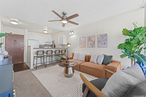 apt-1011-98-450 Koauka Loop, Aiea, HI, 96701-4528 | Card Image