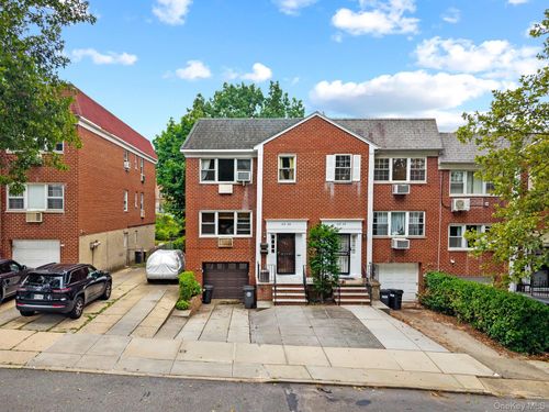 21266 16th Ave, Bayside, NY, 11360-1536 | Card Image