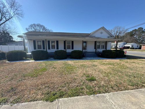 208 Cooper Street, Winterville, NC, 28590 | Card Image