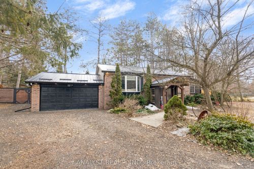 19 Pine Park Blvd, Everett, ON, L0M1J0 | Card Image