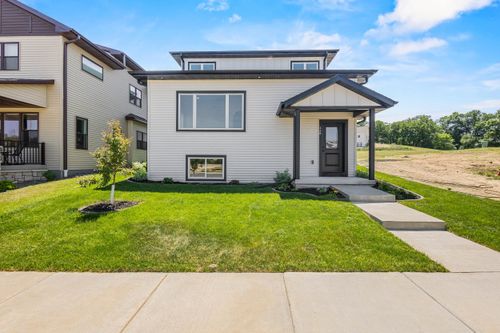 448 Gunderson Dr, Portage, WI, 53901-4000 | Card Image