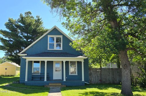 312 4th Ave Ne, Jamestown, ND, 58401-3368 | Card Image