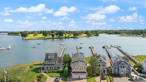 4 Fosters Pt, Beverly, MA, 01915-3912 | Card Image