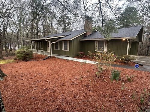 8896 Hickory Hollow Dr, Douglasville, GA, 30135-3528 | Card Image