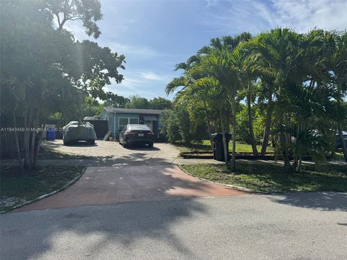 rear-450 Sw 22nd Ave, Fort Lauderdale, FL, 33312-1443 | Card Image