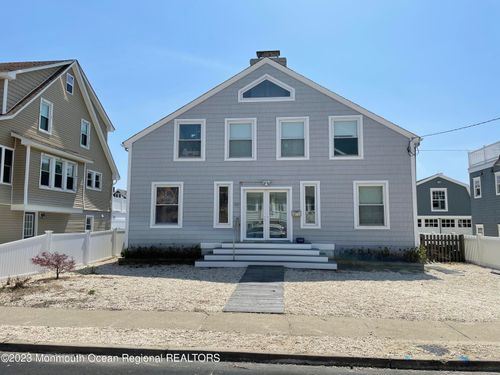 17 1st Ave, Seaside Park, NJ, 08752-1702 | Card Image