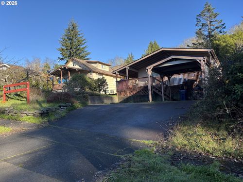 108 N Irving St, Coquille, OR, 97423 | Card Image