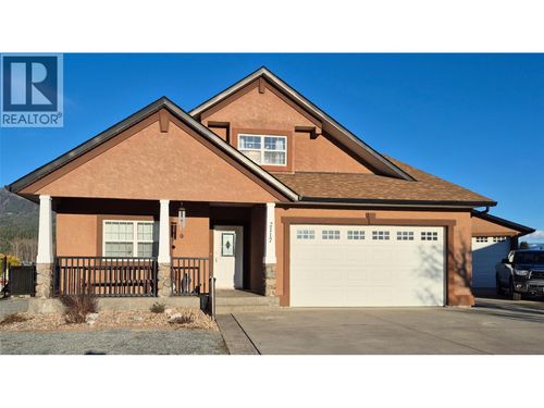 2117 Heitman St, Enderby, BC, V4Y4M5 | Card Image