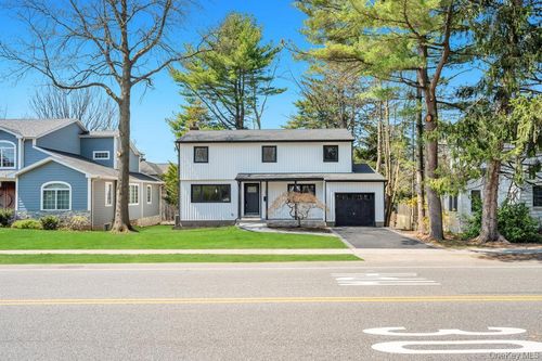 441 Roslyn Rd, East Williston, NY, 11596-2024 | Card Image