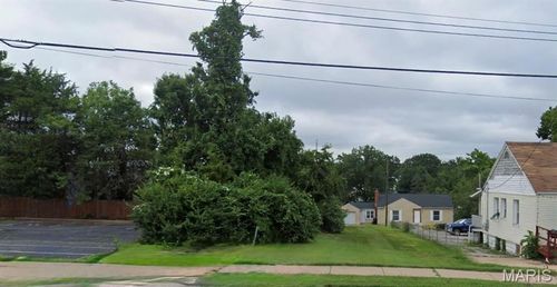 10519 Big Bend Road, Kirkwood, MO, 63122 | Card Image