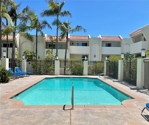 415 2nd, Hermosa Beach, CA, 90254 | Card Image