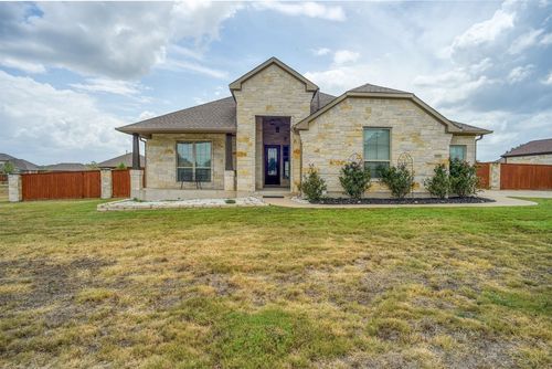 285 Chisholm Trl, Bastrop, TX, 78602-4209 | Card Image