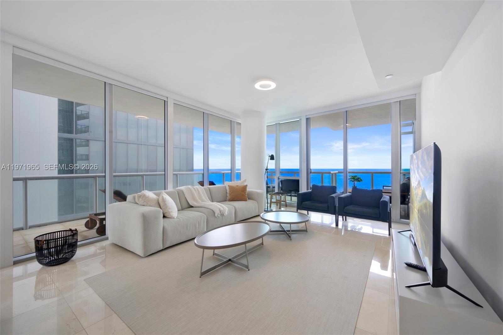 Residential in Sunny Isles Beach 2