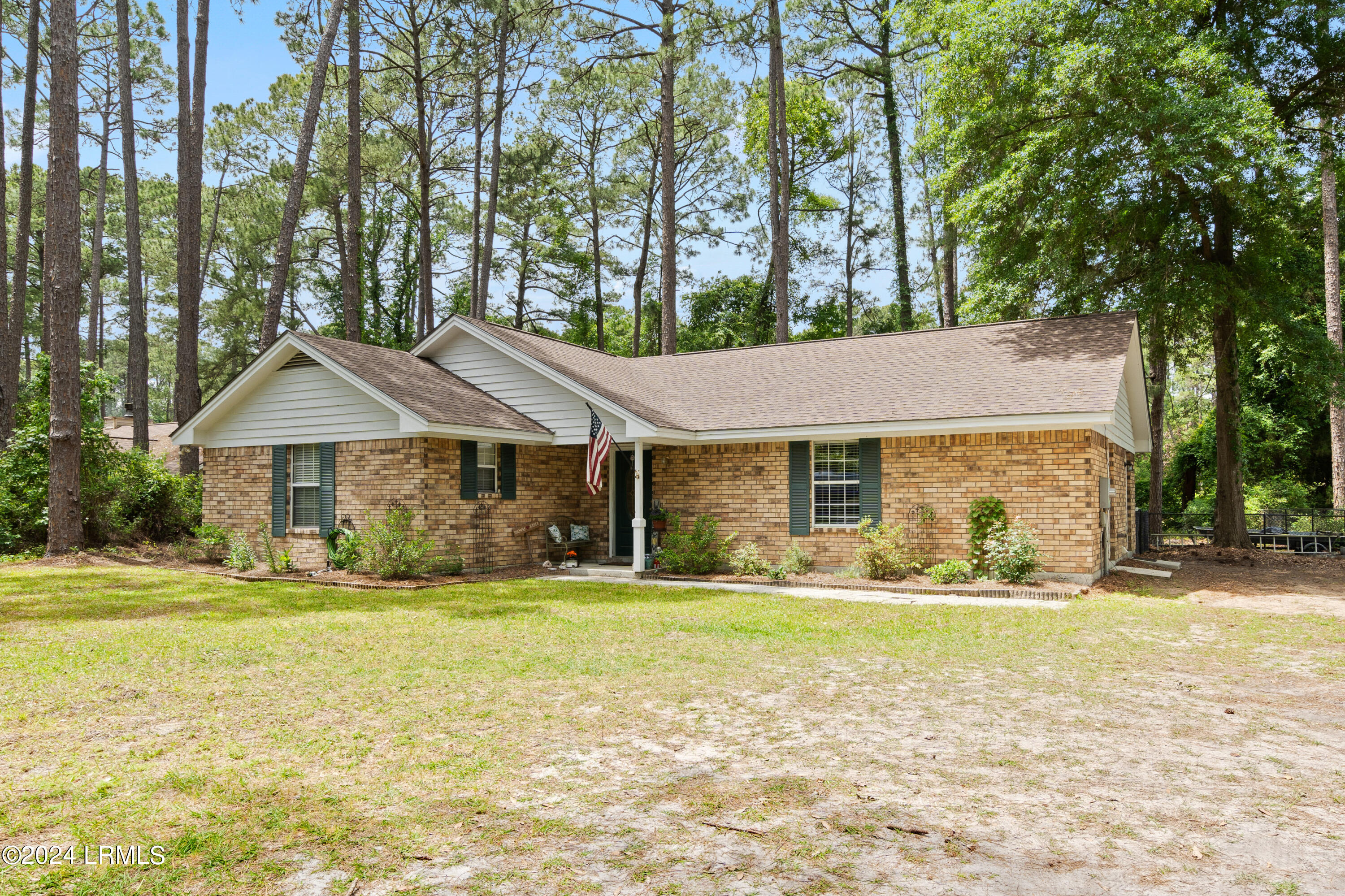 Sams Point Rd, Beaufort, SC 29907