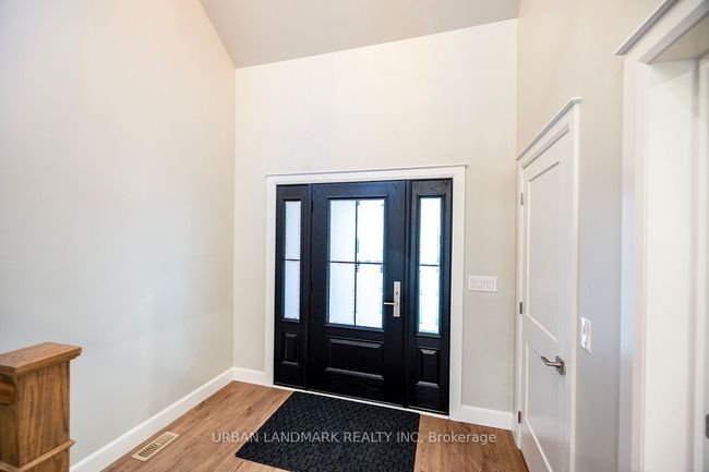 214 Aberdeen Ave, House other with 4 bedrooms, 3 bathrooms and 4 parking in Peterborough ON | Image 5