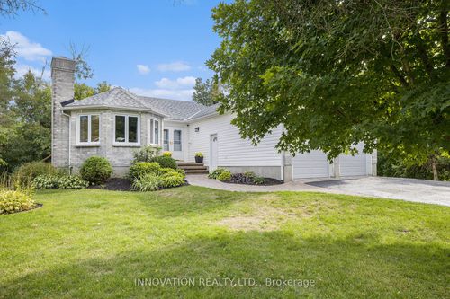 5702 Ferdinand St, Osgoode, ON, K0A2W0 | Card Image