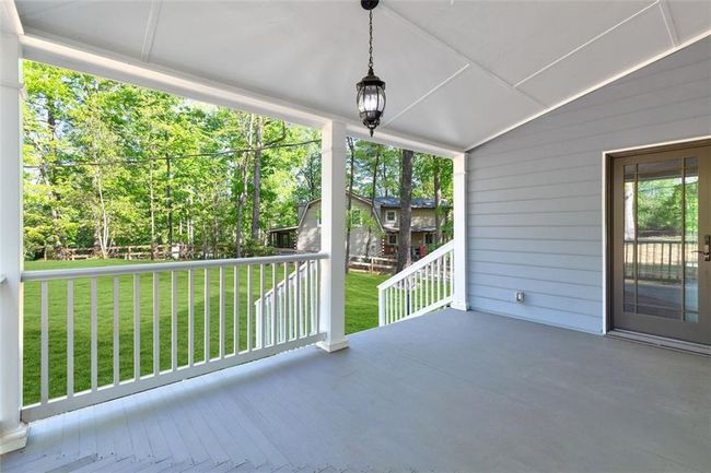 100 Little Ridge Rd, House other with 5 bedrooms, 4 bathrooms and 1 parking in Berkeley Lake GA | Image 9
