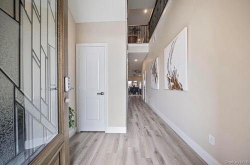 1113 5th Ave, New Hyde Park, NY, 11040-5534 | Card Image