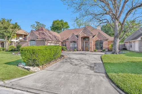 590 Edgewood Dr, Montgomery, TX, 77356-8424 | Card Image