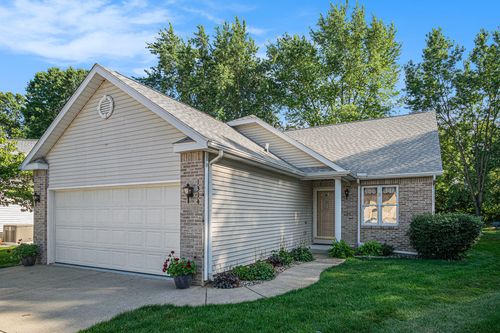 1314 Honeysuckle Ln, Niles, MI, 49120-4664 | Card Image