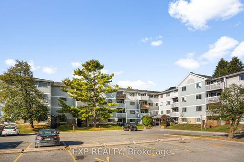 209-214 Viewmount Dr, Nepean, ON, K2E7X3 | Card Image