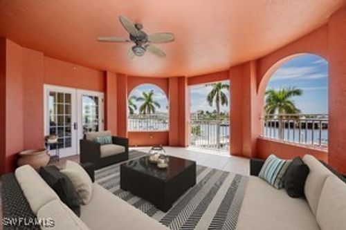 apt-5207-451 Bayfront Pl, NAPLES, FL, 34102-6470 | Card Image