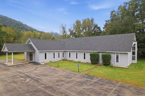 109 Debi Lei Drive, Winona, MN, 55987 | Card Image