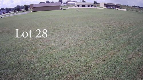 28 Southpointe Dr, Paragould, AR, 72450-6238 | Card Image