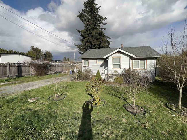 9244 Hazel Street, House other with 1 bedrooms, 1 bathrooms and null parking in Chilliwack BC | Image 4