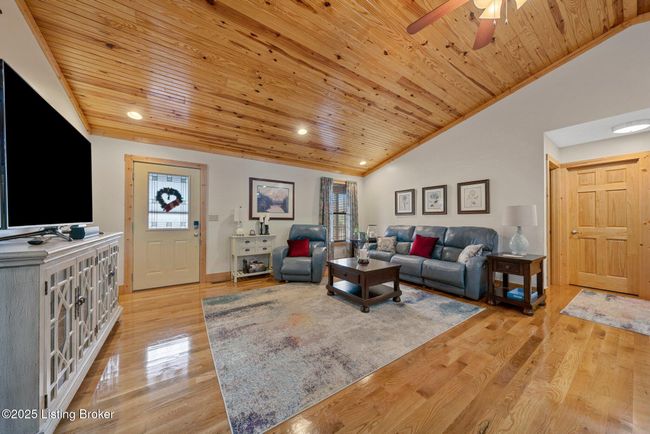 127 Ironwood Dr, House other with 3 bedrooms, 2 bathrooms and null parking in Bee Spring KY | Image 15
