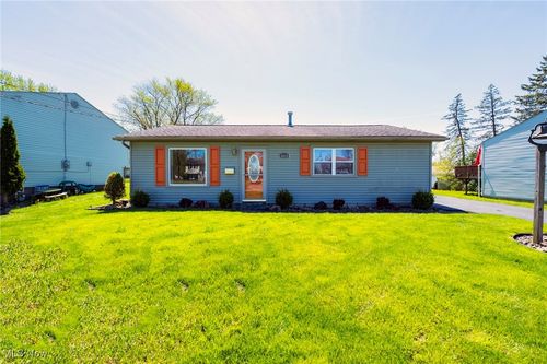 5673 Radcliffe Ave, Austintown, OH, 44515-4127 | Card Image