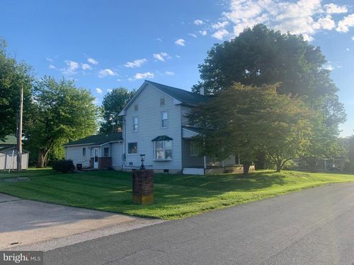 201 Barnhart Rd, Westminster, MD, 21158-1305 | Card Image