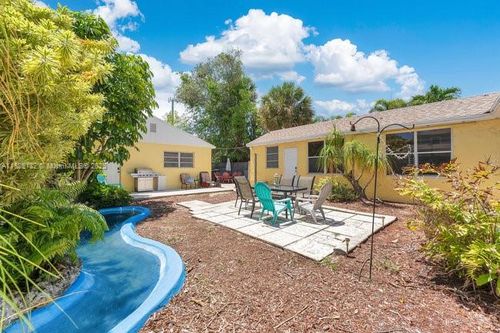209 S Palmway, Lake Worth Beach, FL, 33460-4212 | Card Image