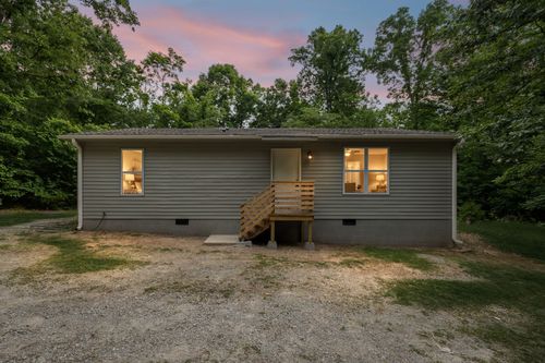 25 Stirling Rd, Camden, TN, 38320-7642 | Card Image