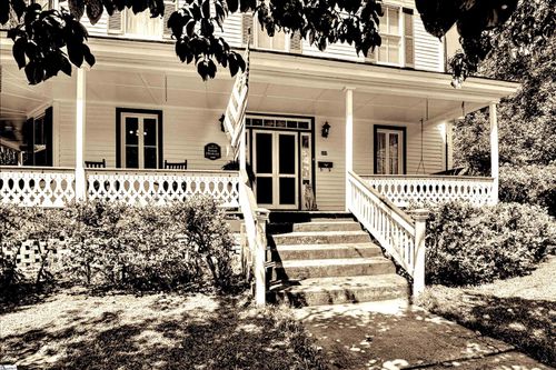 501 Buncombe St, Edgefield, SC, 29824-1014 | Card Image