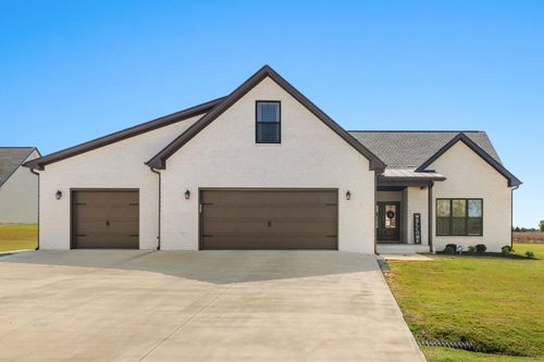200 Spry Way, Killen, AL, 35645-2202 | Card Image