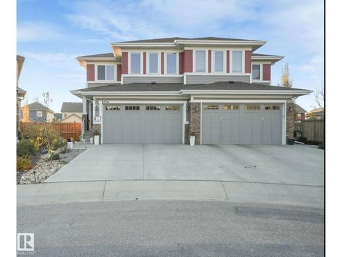 8904 217 St Nw, Edmonton, AB, T5T7C4 | Card Image