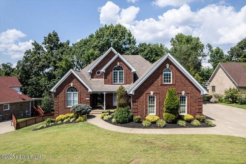 7911 Princess Wood Ct, Louisville, KY, 40214-6510 | Card Image