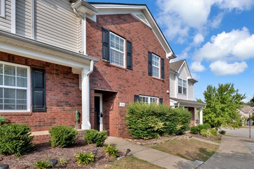 210 Buck Run Dr, Nashville, TN, 37214-4745 | Card Image