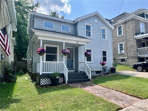 26 Varick St, Oswego, NY, 13126-4040 | Card Image