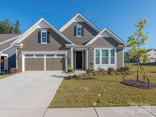 4423 Moxie Way, Charlotte, NC, 28215-4681 | Card Image