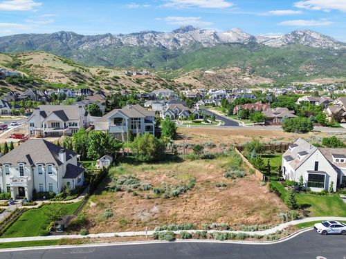 381 E Watkins Cir, Alpine, UT, 84004-1162 | Card Image