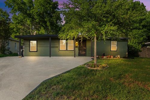 1520 Barcus Cir, Fort Worth, TX, 76134-1103 | Card Image