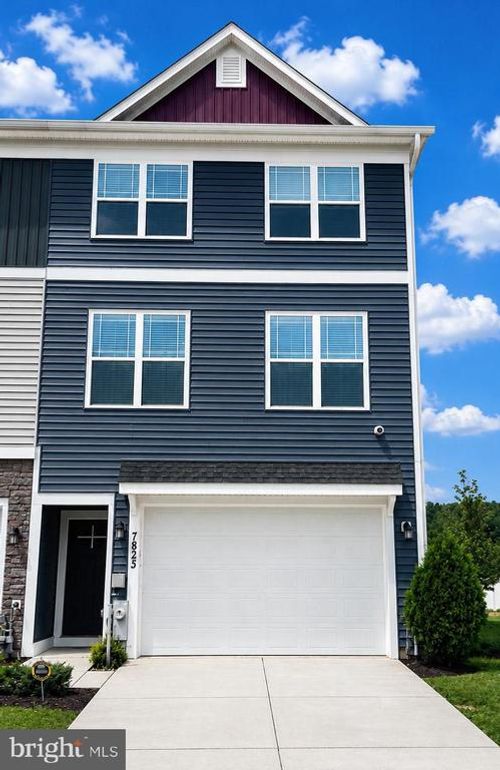 7825 Wolf Run Ln, Severn, MD, 21144-1976 | Card Image