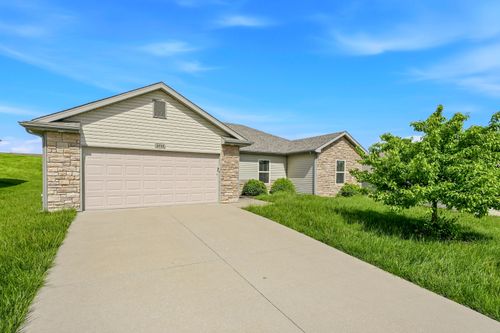 5735 Abercorn Dr, COLUMBIA, MO, 65203-8899 | Card Image