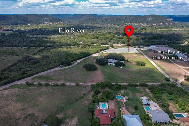 274 Mountain Laurel Ln, House other with 5 bedrooms, 6 bathrooms and null parking in Concan TX | Image 46