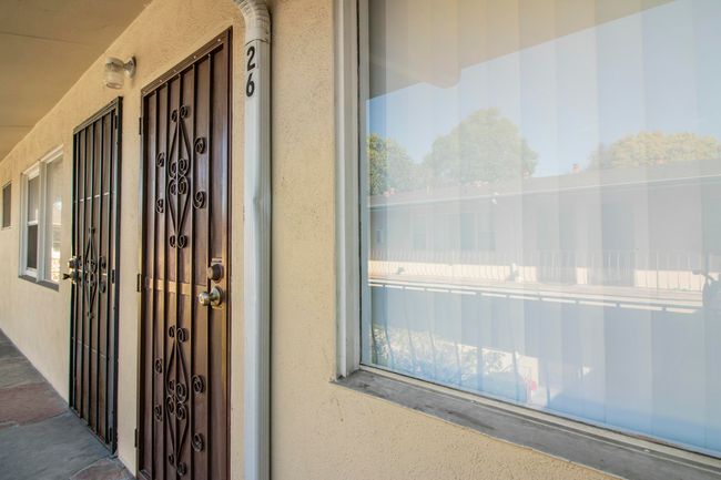 26 - 728 Cedar Ave, Condo with 1 bedrooms, 1 bathrooms and null parking in Long Beach CA | Image 5