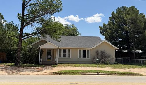 724 Hickory St, Colorado City, TX, 79512-5716 | Card Image